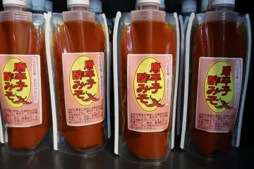 Mereka menjual berbagai macam miso
