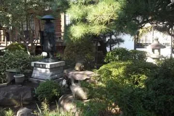 The greenery around the prayer hall