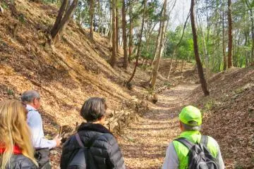 Hiking Takiyamajo Castle ruins