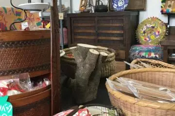 Kerajinan tangan yang dijual