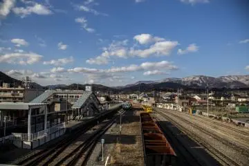 Salju belum sampai di Stasiun Sakari, terminal dari jalur Minami-Rias, Sanriku
