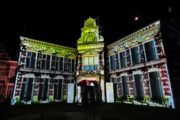 Pemetaan Proyeksi Kota Thriller