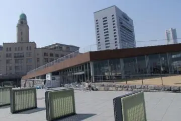 The terrace affords great views of Yokohama in all directions