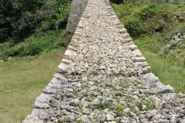 <p>This partially restored wall of the 4th Enclosure leads to what was once the East Enclosure</p>