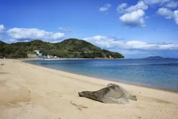 The water of the Seto Inland Sea is clean and blue