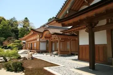 Destroyed by fire in 2003, the rebuilt Hojo is still most impressive (Photo: PPF)