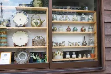 Gallery image