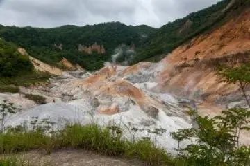 เดินป่าชมหุบเขานรก หรือ จิโกะกุดะนิ (Jigokudani)