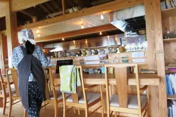Counter seating at Cafe Koku