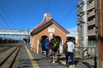 The train stops or starts at Choshi Station, where you can connect to a JR line
