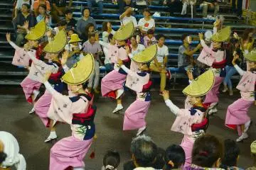 Parade dance-walk