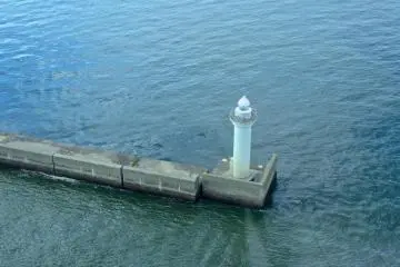 The light house from the top of the Tokyo Gate Bridge (Photo: Manish)