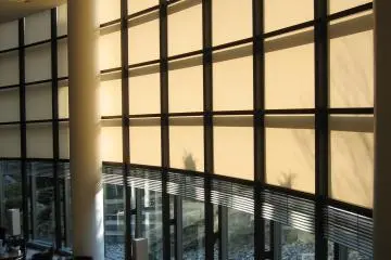 The curved atrium of the four and half star Cerulean Tower Tokyu Hotel in Shibuya in West Tokyo (Photo: <a href="https://www.flickr.com/photos/teruru/372774936" target="_blank" rel="noreferrer noopener nofollow">Teruhiro Kataoka (CC BY-NC-ND 2.0)</a>)
