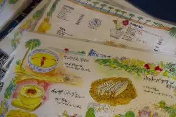 <p>เมนูวาดเองที่มีภาษาอังกฤษและรูปช่วยให้เลือกได้ถูก</p>