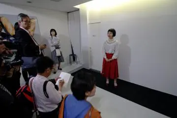 Izumi Miyazaki interviewed by the press