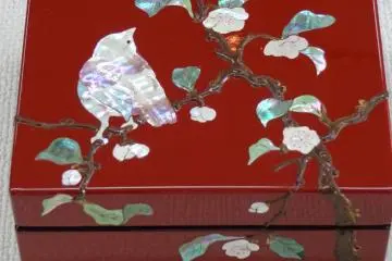 Lacquerware box with pear inlay