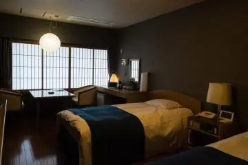 Twin room, western style