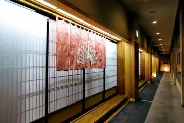 Passage leading to another building, where the hot spring bath is located