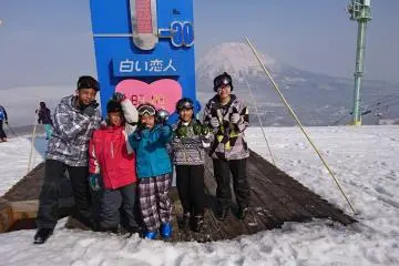 ตามหนู BB ไปเล่นสกีที่ Grand Hirafu