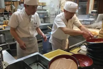 Watch your udon be freshly made, cut, and boiled.