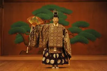 Traditional performance art featuring impressive costumes.  (Photo: Suigian)