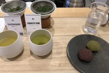 Along with the tea blends you choose to compare, you get a choice of Japanese sweet to go with it