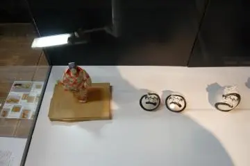 <p>More local crafts</p>