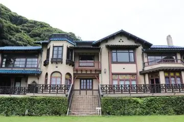 Gallery image