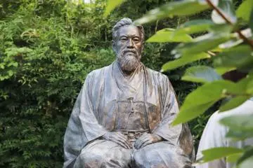 Statue of Tesshu Yamaoka in Tesshuji