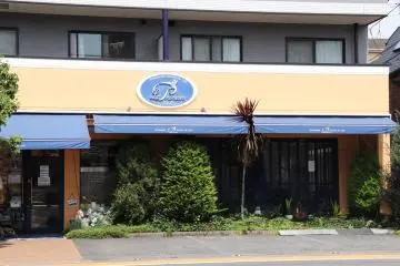 Gallery image