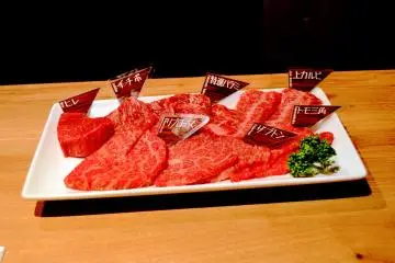 Un assortiment de 7 morceaux de boeuf wagyu