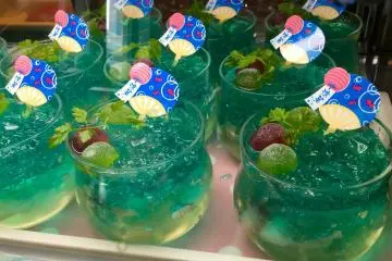 Aquarium inspired cool jelly treat at the exit. 