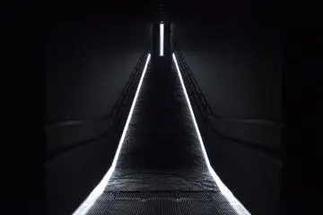 Waterfall of Light Particles at the Top of an Incline // teamLab, 2018