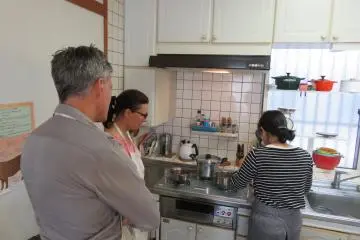 Watching Kazumi as she prepares the soup stock