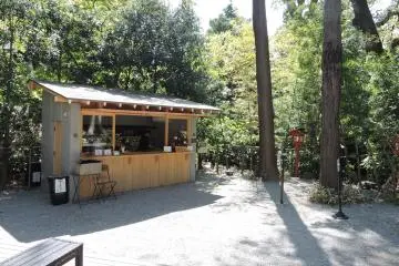 I was surprised to find a shop selling good coffee!
