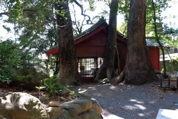 This shrine building houses taiko drums