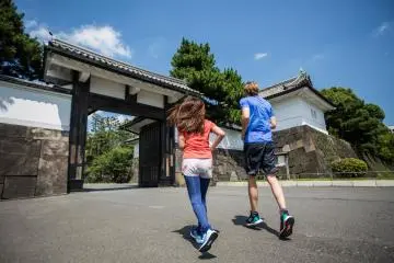 Most runners go through this gate and exit another. (Photo: Japan Travel)