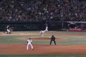 <p>Delivering the pitch</p>