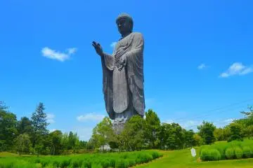 Be Amazed at the Ushiku Daibutsu