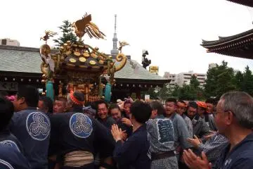 <p>The adult-borne mikoshi. Everyone wants to have the honour of carrying the mikoshi, no matter how tight or uncomfortable it gets.</p>