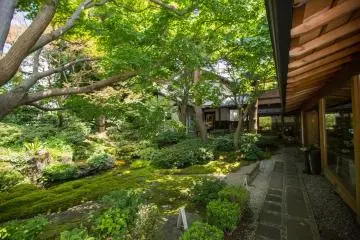 Garden of Senseki Restaurant