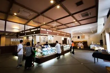 Kanseido (Chestnuts confectionery shop)