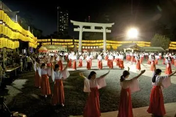 Before the final set of performances