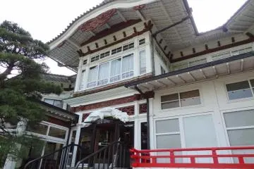 The view from outdoors on the second floor