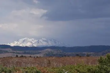 Weather changing on the trek back to Kawayu-Onsen