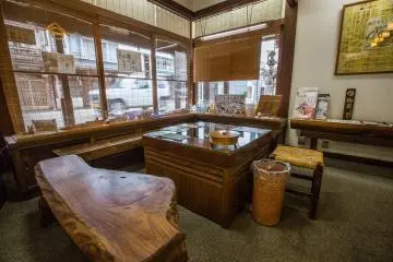 Sitting area for tasting. 
