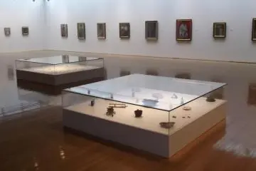 <p>One of the galleries</p>