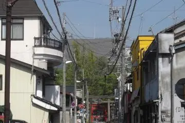 The approach to the shrine