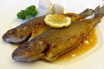 Rainbow trout, Fujiya style, covered with toasted soy sauce & sweet sake, ¥2,200
