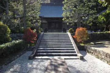 The steps up to the worship hall